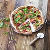Pietra per pizza con manico e coltello, in cordierite, rotonda 33 cm - 17 