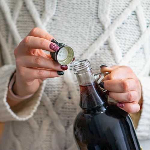 Bottiglia Gallone 1 L con rivestimento intrecciato e tappo a vite - 7