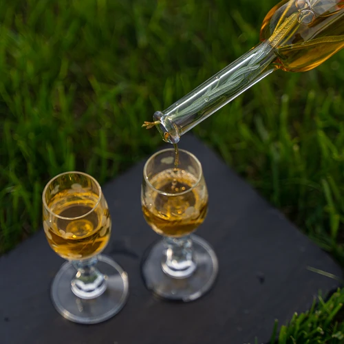 Bottiglie per liquore 200 ml, 6 pz + 6 tappi 23/18 - 8