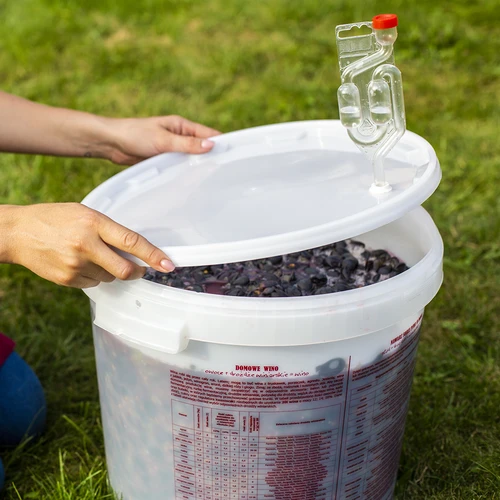 Contenitore di fermentazione 30L, colore bianco con stampa, rubinetto e 2 tubi - j.EN - 15