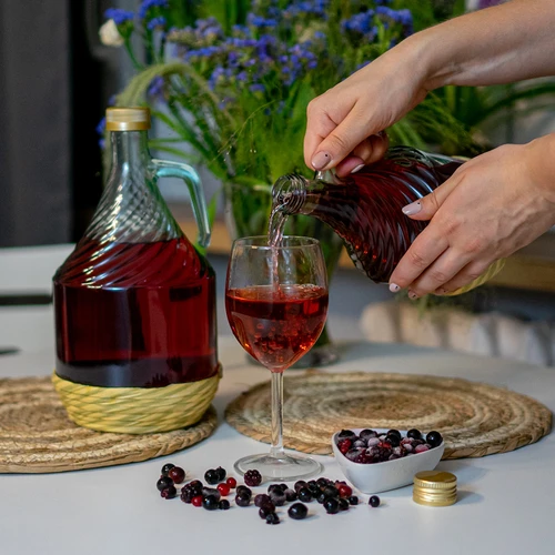 Damigiana Dama 1 L con rivestimento in vimini e tappo a vite - 4