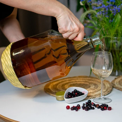 Damigiana Dama 5 L con cesto intrecciato, con tappo a vite - 5