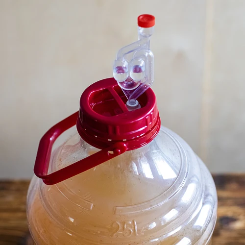 Damigiana per vino leggera, infrangibile, con manico, 25 L - 14