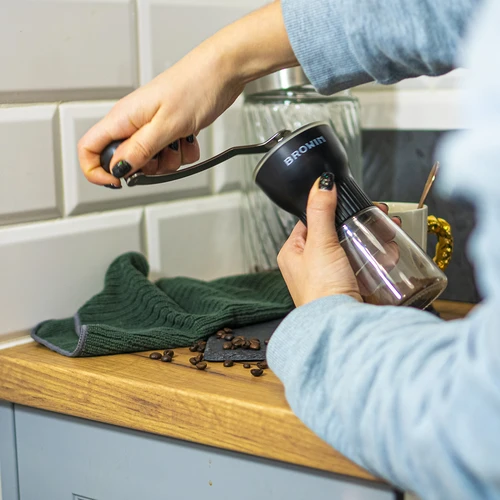 Macinacaffè manuale con regolazione della macinatura - 11