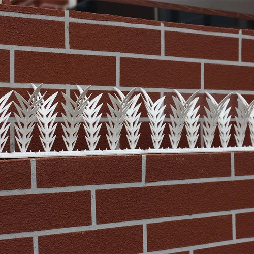 Strisce con punte dissuasorie per uccelli, decorative, bianche - in materiale plastico, 6 pezzi - 12