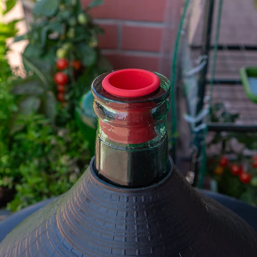 Tappo-cappuccio per damigiane e bottiglioni – ø 45 mm - 5