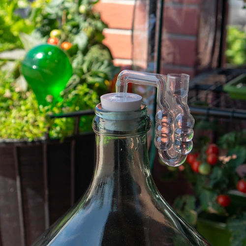 Tappo per damigiana Ø 43 mm con chiusura - 5