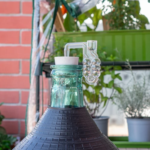 Tappo per damigiana Ø 54 mm con chiusura - 5