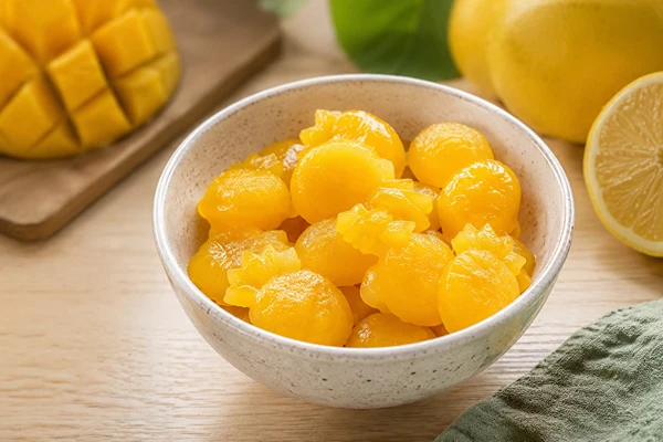 Caramelle gommose al mango fatte in casa con pectina