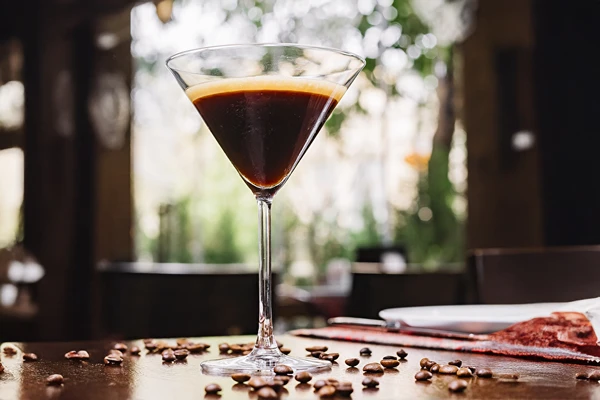 Espresso Martini - un cocktail elegante dall'aroma di caffè