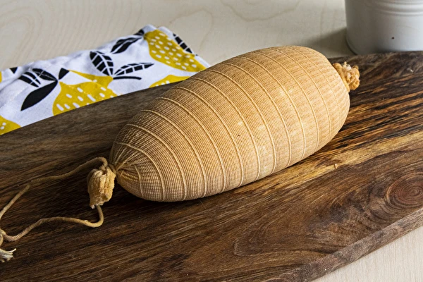 Formaggio a caglio affumicato