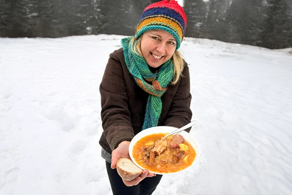Kwaśnica affumicata dal paiolo - un’aromatica festa dal fuoco