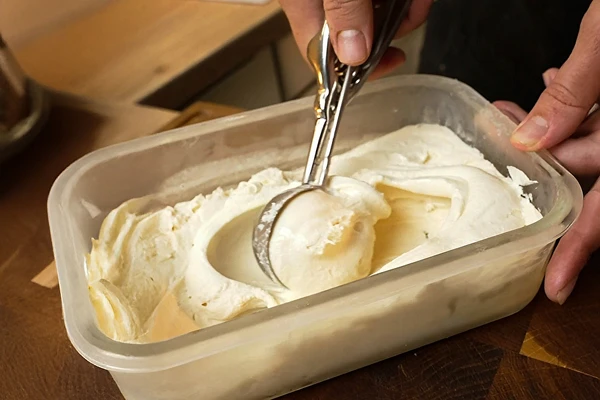 Lody śmietankowe z nutą koniaku