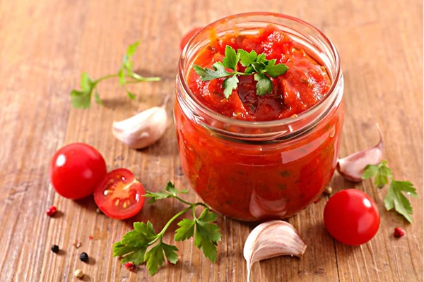 Salsa di pomodoro per vasetti
