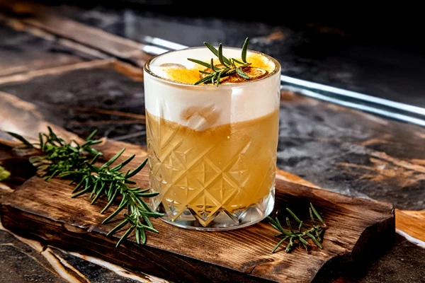Whisky Fire Sour - un drink dal carattere deciso