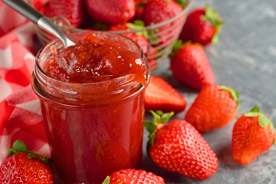 Browin Przepiśnik - Confettura di fragole fatta in casa a ridotto contenuto di zucchero